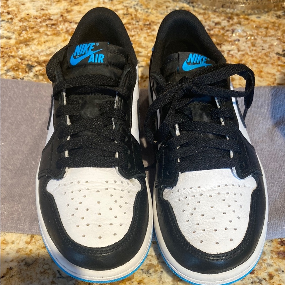 Nike Men’s Jordan Black and Dark Powder Blue